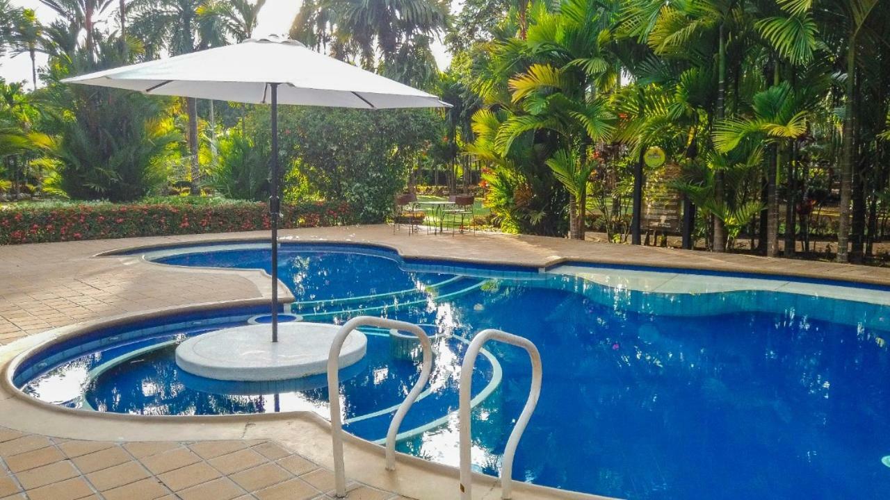 Hotel Hacienda Gualanday Apiay Buitenkant foto