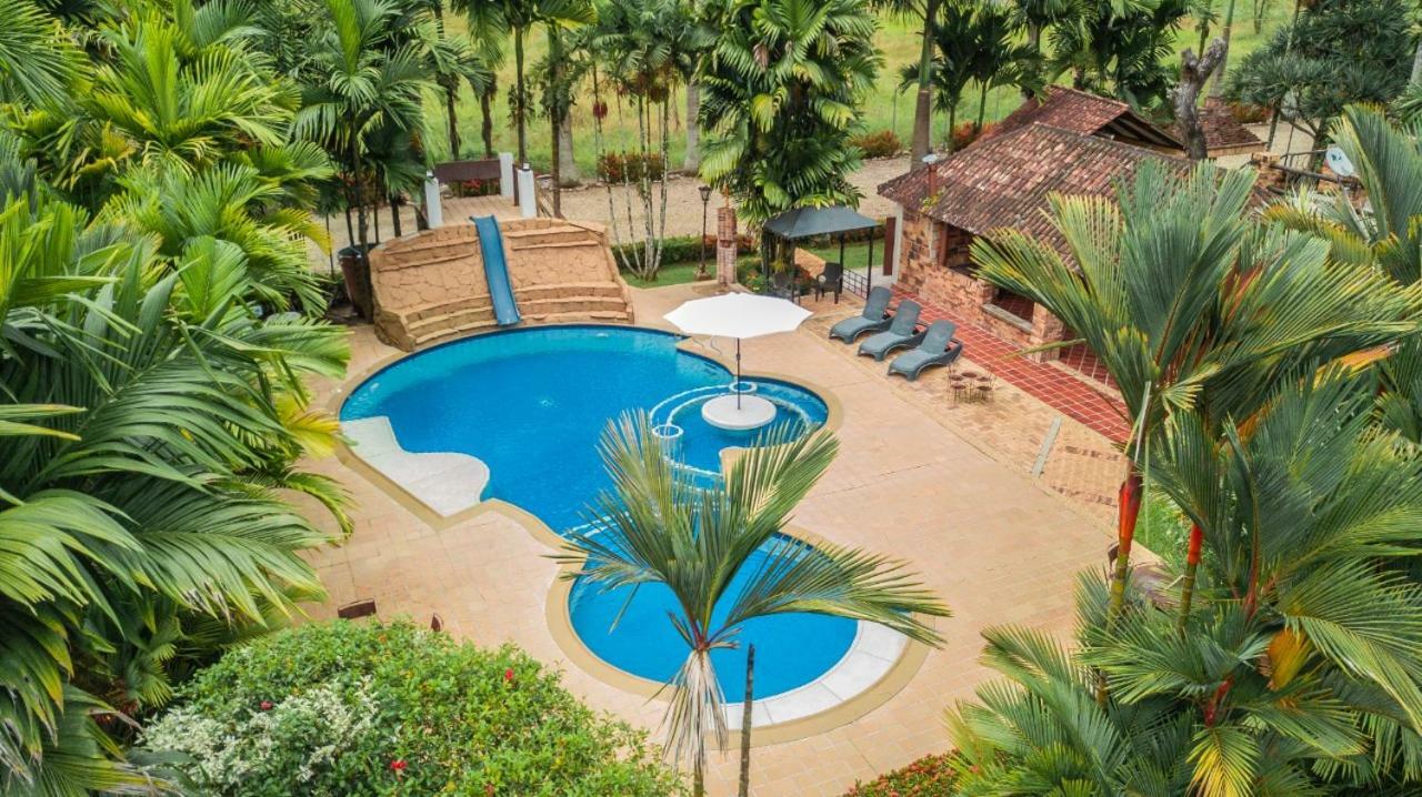 Hotel Hacienda Gualanday Apiay Buitenkant foto